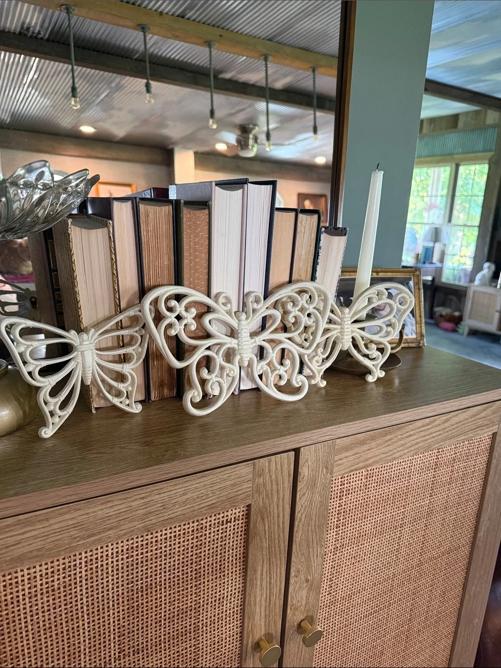 Ornate Butterfly Wall Decor Set - Elegant Accent- IN WHITE